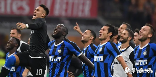 包含意甲联赛AC米兰大胜桑普多利亚的词条