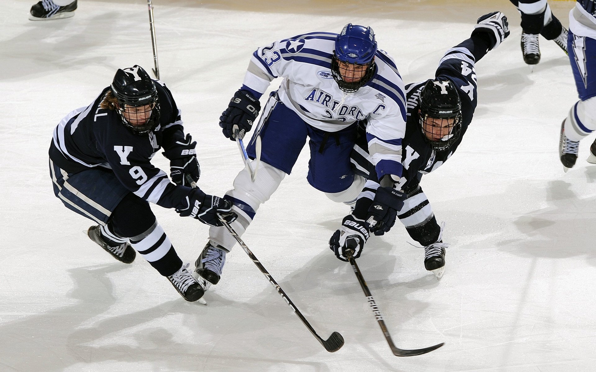从拉沃尔杯到联合杯，阿尔卡拉斯惊艳四座的翻盘艺术与团队精神的交响