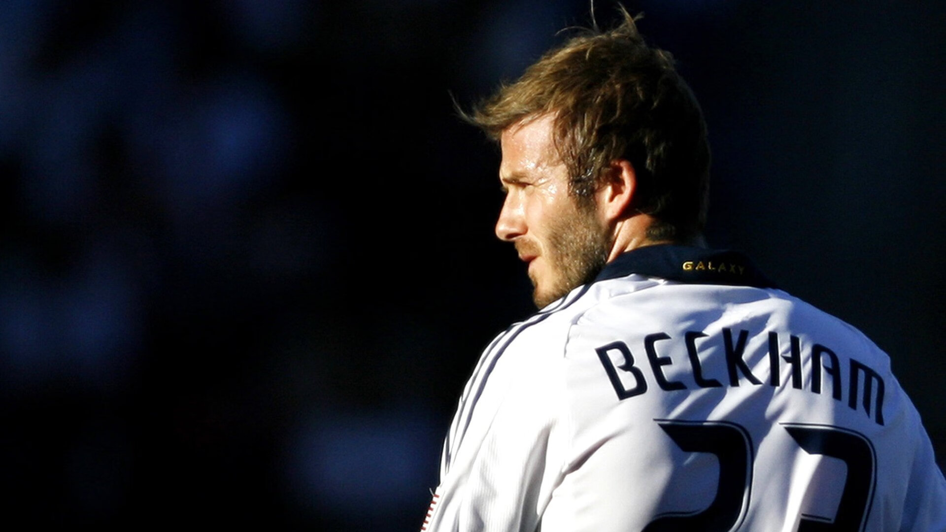 当东方巨龙轻取金州勇士，莫兰特高光背后的篮球新叙事